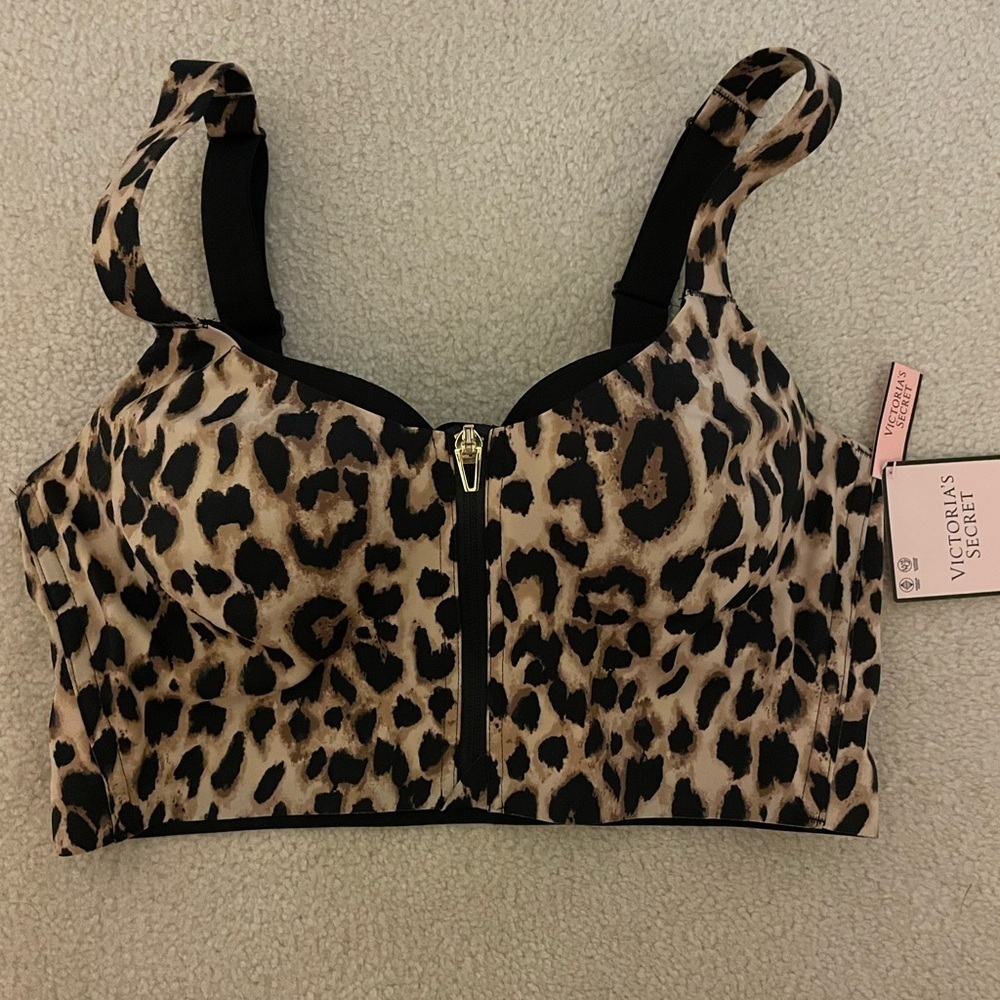 Victoria’s Secret knockout front zip sports bra 34B NWT